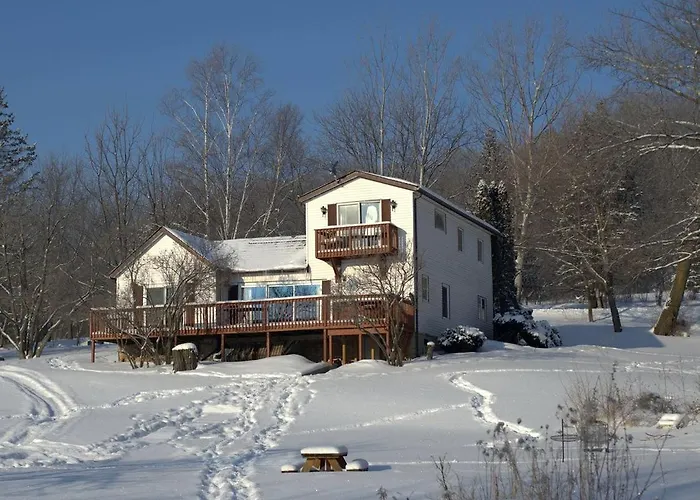 Countryside Vacation With A Private Hot Tub In Jo Daviess County, Illinois Hébergement de vacances
