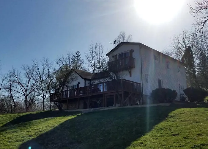 Hébergement de vacances Countryside Vacation With A Private Hot Tub In Jo Daviess County, Illinois *